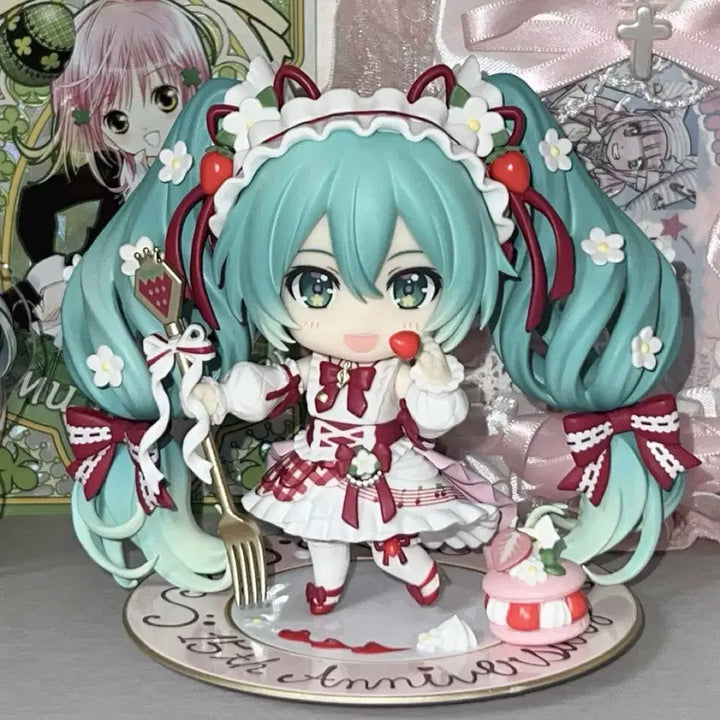 [BUNJANG] Good Smile Hatsune Miku Strawberry Nendoroid Figure / 특전o) 딸기 미쿠 넨도로이드 피규어 굿스마일 하츠네 미쿠