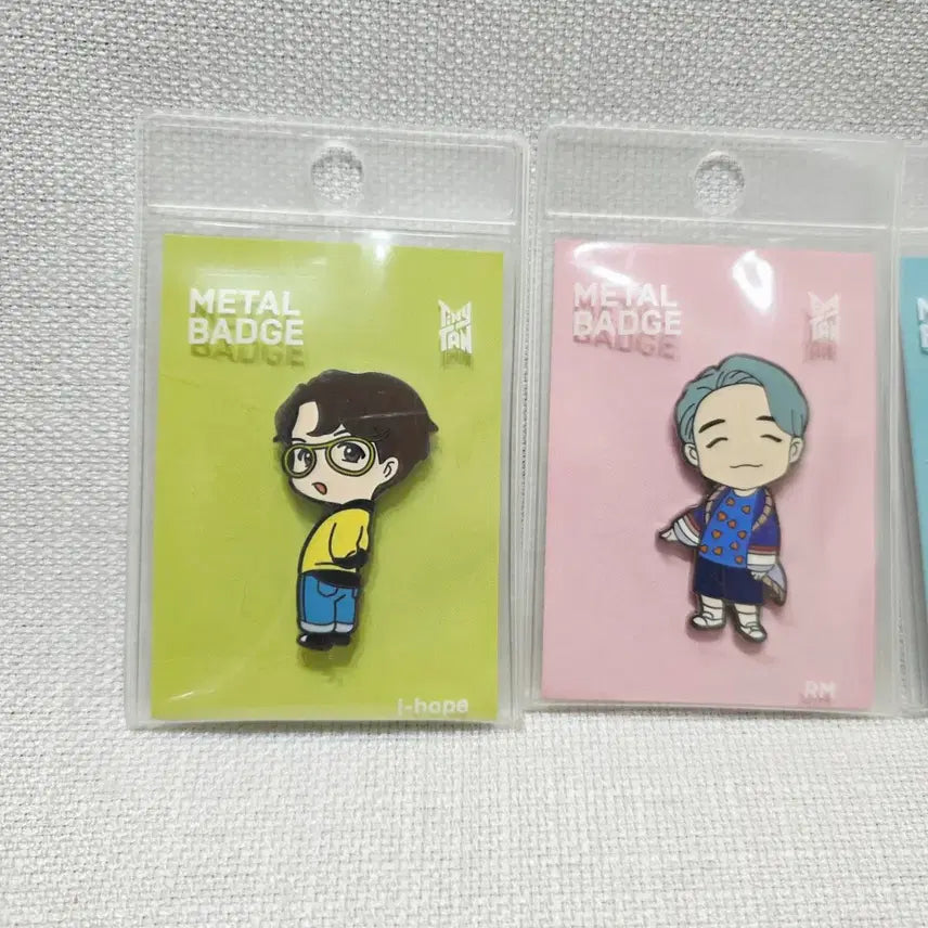 [BUNJANG] BTS TinyTAN Metal Badge Set (Jin, Jimin, J-Hope) / 방탄소년단 금속 배지 진 지민 제이홉 일괄처분 타이니탄  Bts