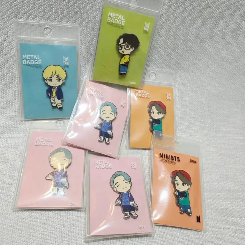 [BUNJANG] BTS TinyTAN Metal Badge RM, JH, Jin, Jimin / 방탄소년단 메탈뱃지 BTS 타이니탄 1개가격 RM JH JIN JIMIN