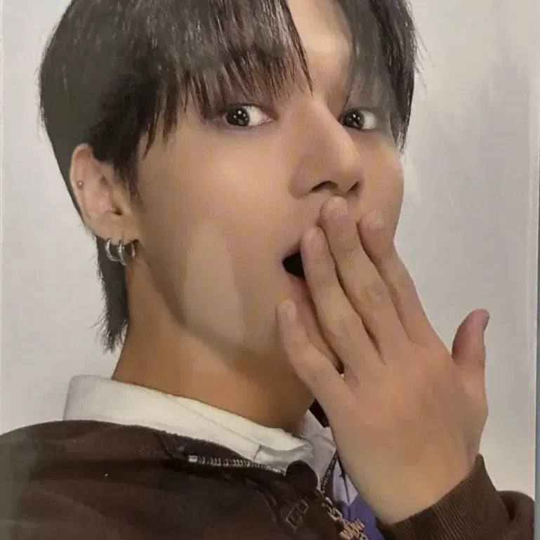 [BUNJANG] ATEEZ LIGHT THE WAY in cinema Wooyoung Photocard / 에이티즈 LIGHT THE WAY in cinema 우영 포카