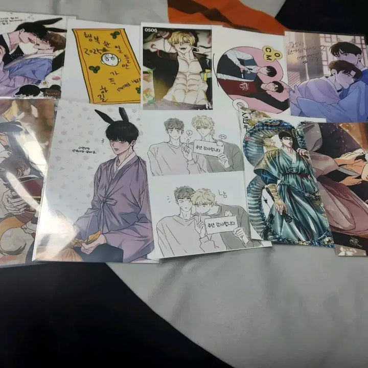 [BUNJANG] BL Manga Illustration Print Photo Set (20 pcs Bundle) / 애욕 하절기 외 BL 만화 일러스트 프박사진   20종 일괄