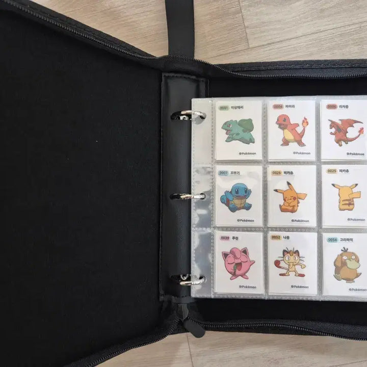 [BUNJANG] Pokemon Sticker Collection: Complete Season 1, 139 Variants (Includes Black Rayquaza) / 포켓몬 띠부씰 검은레쿠쟈 포함 시즌1  139종 띠부실 전종 완성본.