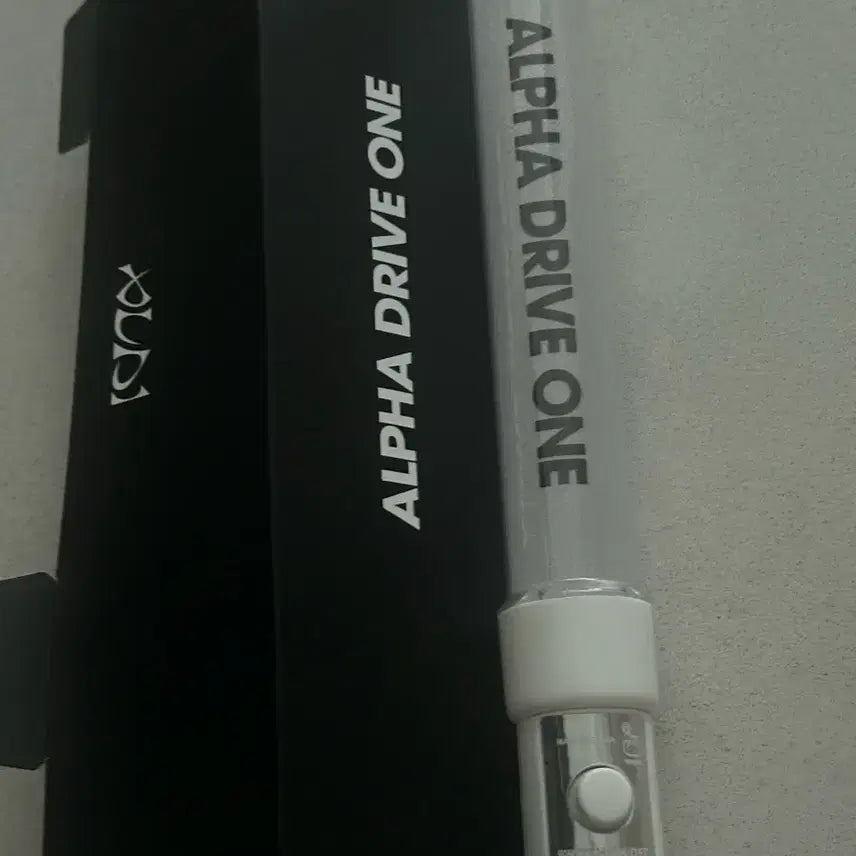 [BUNJANG] ALPHADRIVEWON ALDW1 Temporary Lightstick / 알파드라이브원 알디원 임시 응원봉