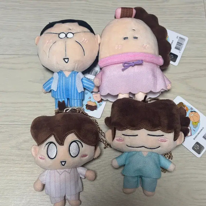 [BUNJANG] Atta Mama Family Pajama Keyring Full Set / 아따맘마 가족 파자마 키링 풀세트 새상품