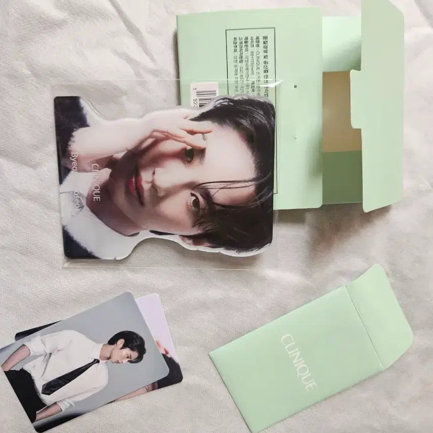 [BUNJANG] Byun Woo-seok Clinique Mirror and 1st Generation Photocard / 변우석 크리니크 거울과 1차 포카