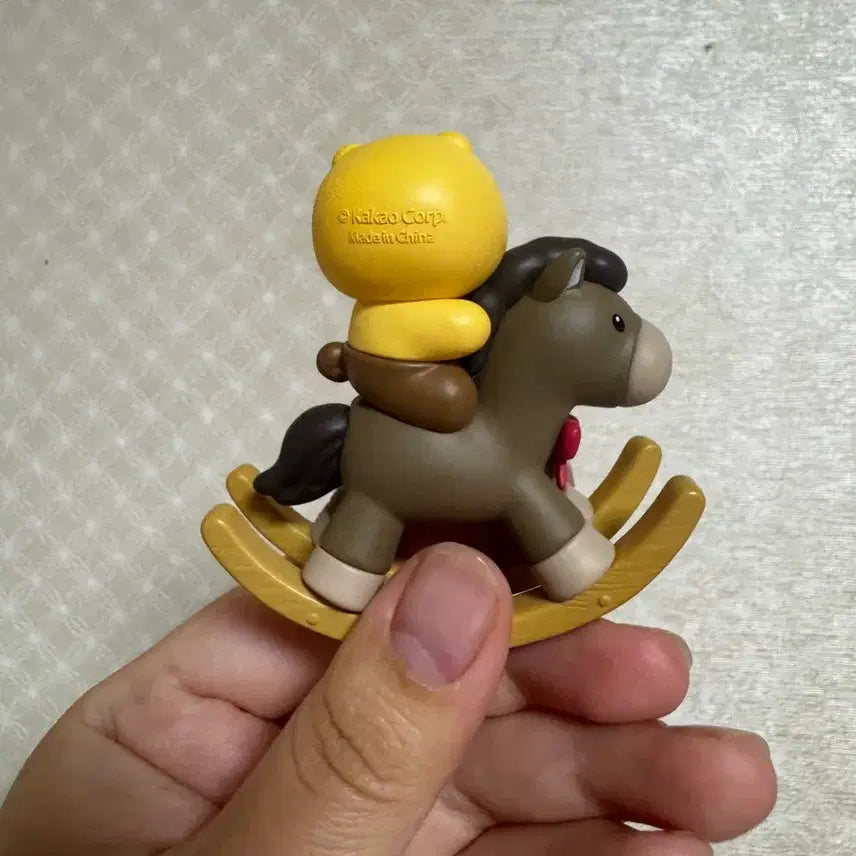 [BUNJANG] Kakao Friends ChunSik Lucky Pony Day Shaking Figure / 럭키포니데이 흔들말 피규어 카카오프렌즈 춘식이
