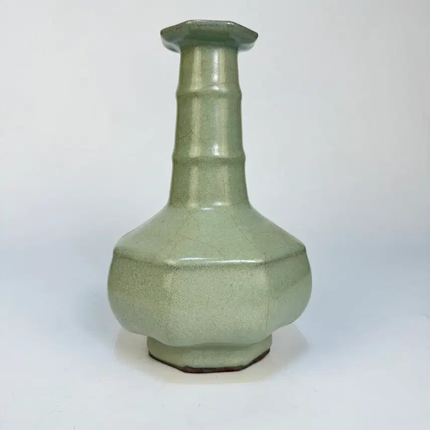 [BUNJANG] Guan Ware Bamboo Joint Pattern Octagonal Vase / 관요 죽절현문 팔각 반구병