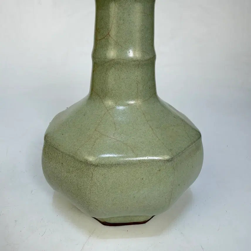 [BUNJANG] Guan Ware Bamboo Joint Pattern Octagonal Vase / 관요 죽절현문 팔각 반구병