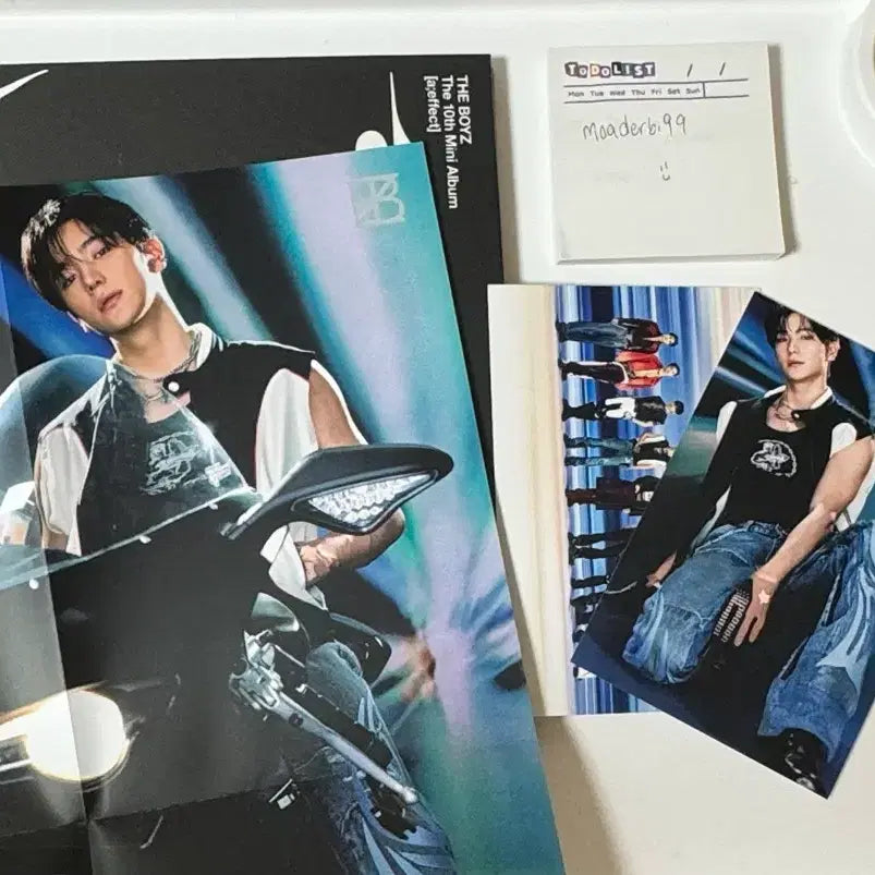 [BUNJANG] The Boyz Album Hyunjae Postcard Poster / 더보이즈  앨범 현재 엽서 포스터