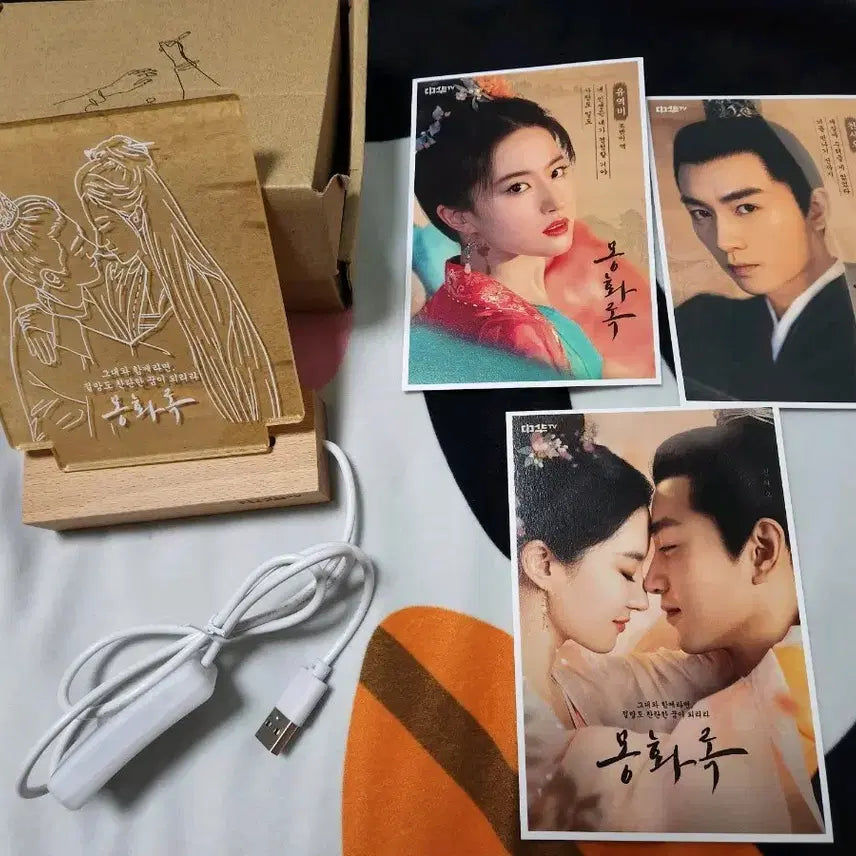 [BUNJANG] Liu Yifei Moghwa-rok Drama Standee Mood Lamp + Postcard Set / 유역비 몽화록 굿즈 등신대 무드등 + 엽서 세트