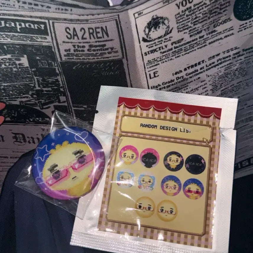 [BUNJANG] Eyemandoo Lenticular Random Pin Badge / 안경만두 랜티큘러 랜덤 핀뱃지