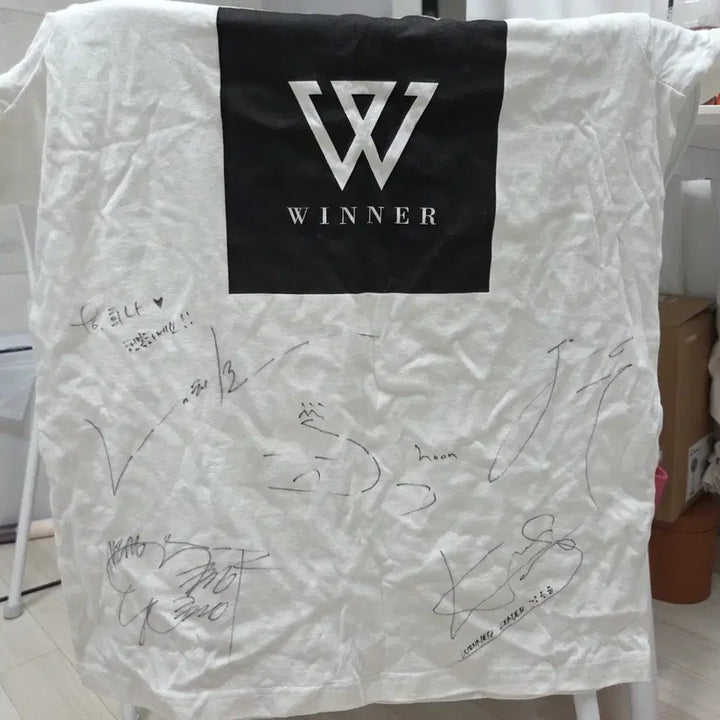 [BUNJANG] Winner Signed T-Shirt / 위너 굿즈(싸인) 티셔츠