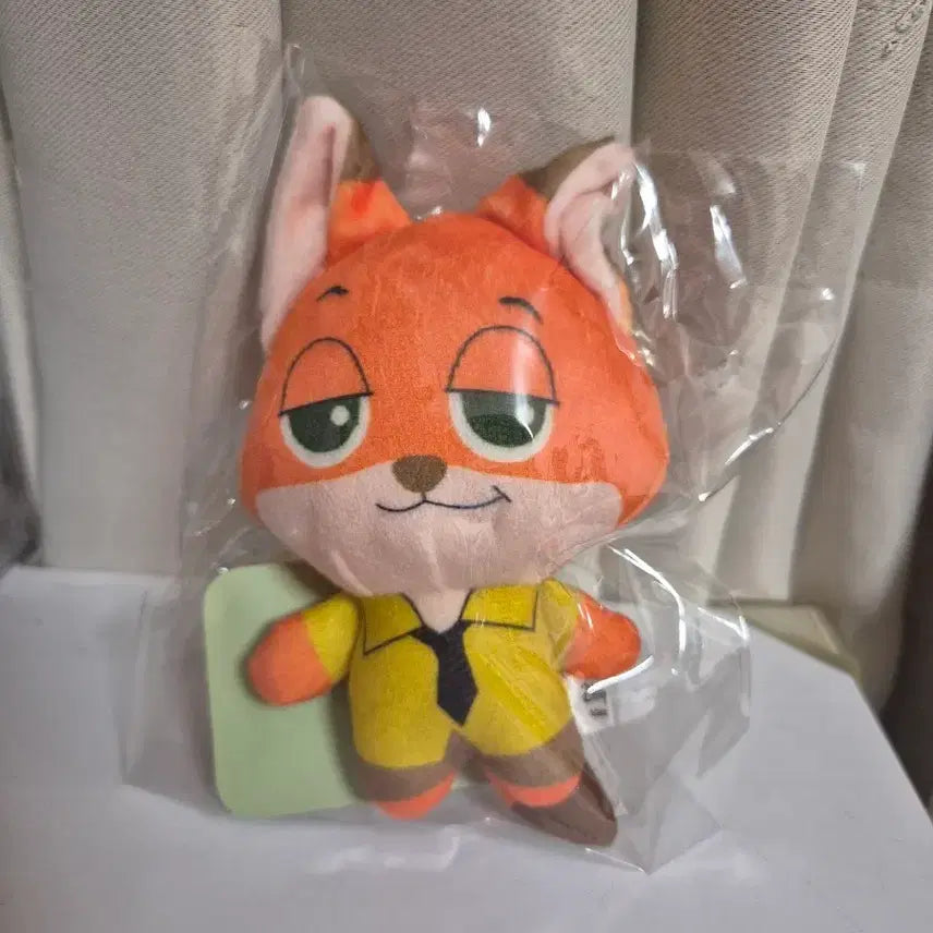 [BUNJANG] Zootopia Nick Wilde Plush Keychain / [급처] 주토피아 닉 인형 키링 판매