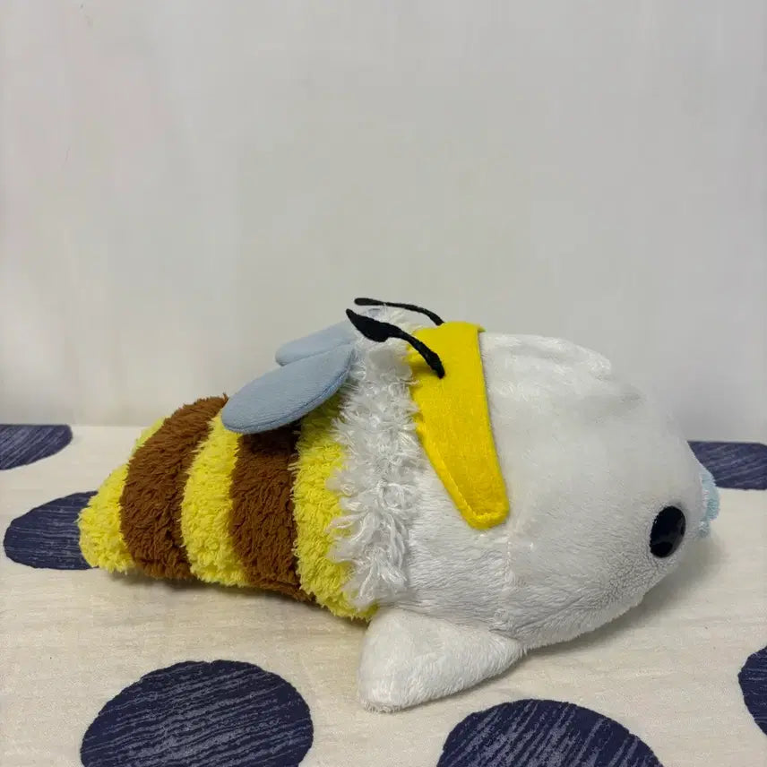 [BUNJANG] San-X Mamegoma Honeybee Medium Plush / 고전 산엑스 꿀벌 마메고마 중형 인형