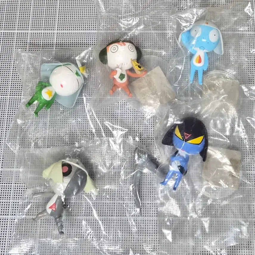 [BUNJANG] Keroro Garuru Platoon ZORORU, GARURU, TARURU, TORORU, KERORO Captain Chara Cell Figure Set / 케로로 가루루소대 조루루 가루루 타루루 토로로 케로로대위 캬라셀 피규어