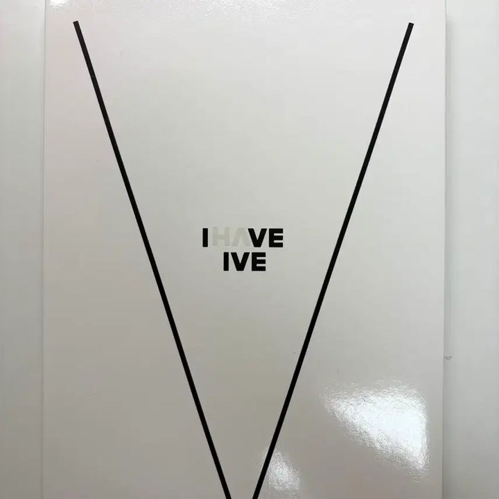 [BUNJANG] IVE I HAVE IVE Ver. V Album Unsealed (CD Included, Photocard Excluded) / 아이브 I HAVE IVE ver.V 개봉앨범 판매(CD포함/포카미포함)