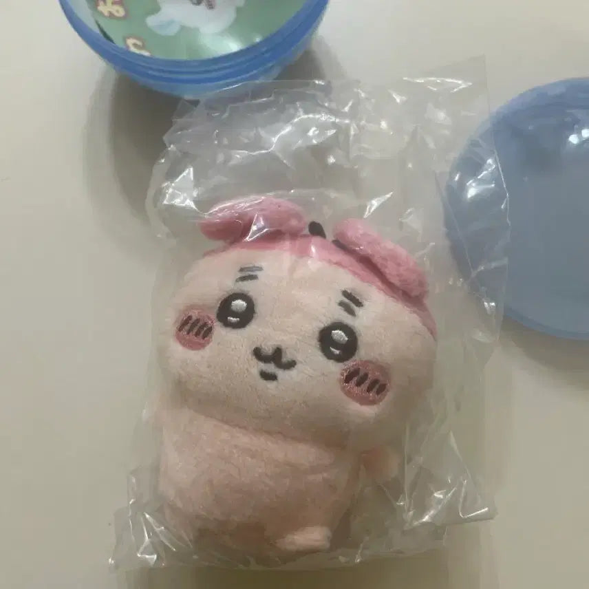 [BUNJANG] Chiikawa Crab Sitting Plush Gacha Series 2 / 치이카와 카니 앉은누이 캡슐뽑기 가챠 2탄