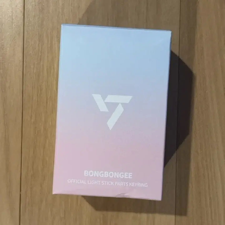[BUNJANG] SEVENTEEN Bongbong Lightstick Charm Keychain / 세븐틴 봉봉이 응원봉 파츠키링