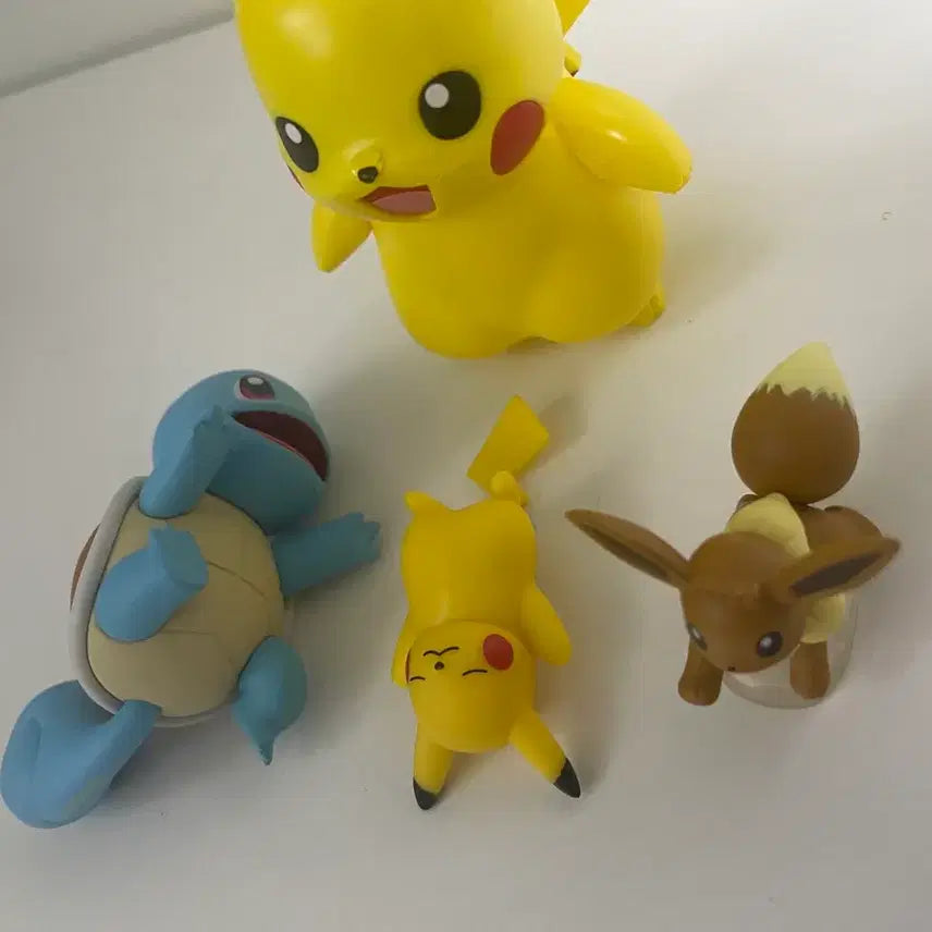 [BUNJANG] Pokemon Figures Set (Charmander, Squirtle, Eevee, Pikachu) / 포켓몬 피규어 (파이리, 꼬부기, 이브이)