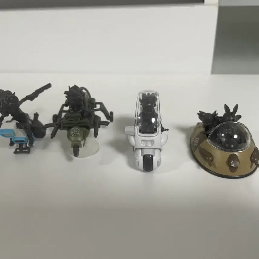 [BUNJANG] Dragon Ball Mini Car Figure 4-Piece Set / 드래곤볼 미니카 피규어 4종