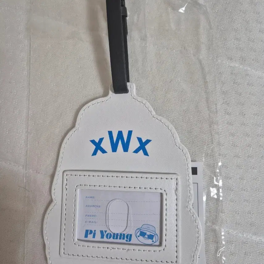 [BUNJANG] 2PM Wooyoung Bbiyeong Carrier Nametag / 우영공굿)삐영 캐리어 네임택