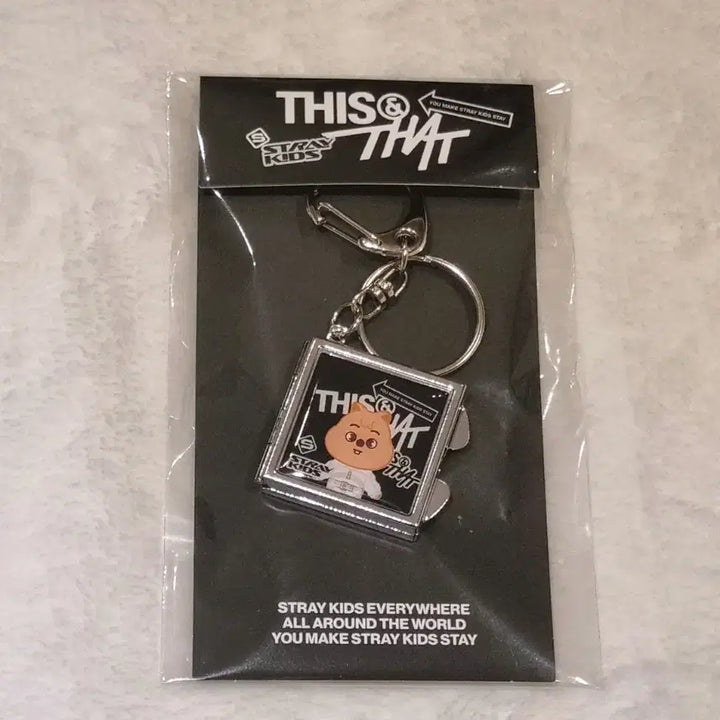 [BUNJANG] Stray Kids Han Jisung SKZOO Quokka Mirror Keyring (POB Included) / 엠디 특전 포함) 스트레이키즈 StrayKids 쿼카 한지성 거울 키링