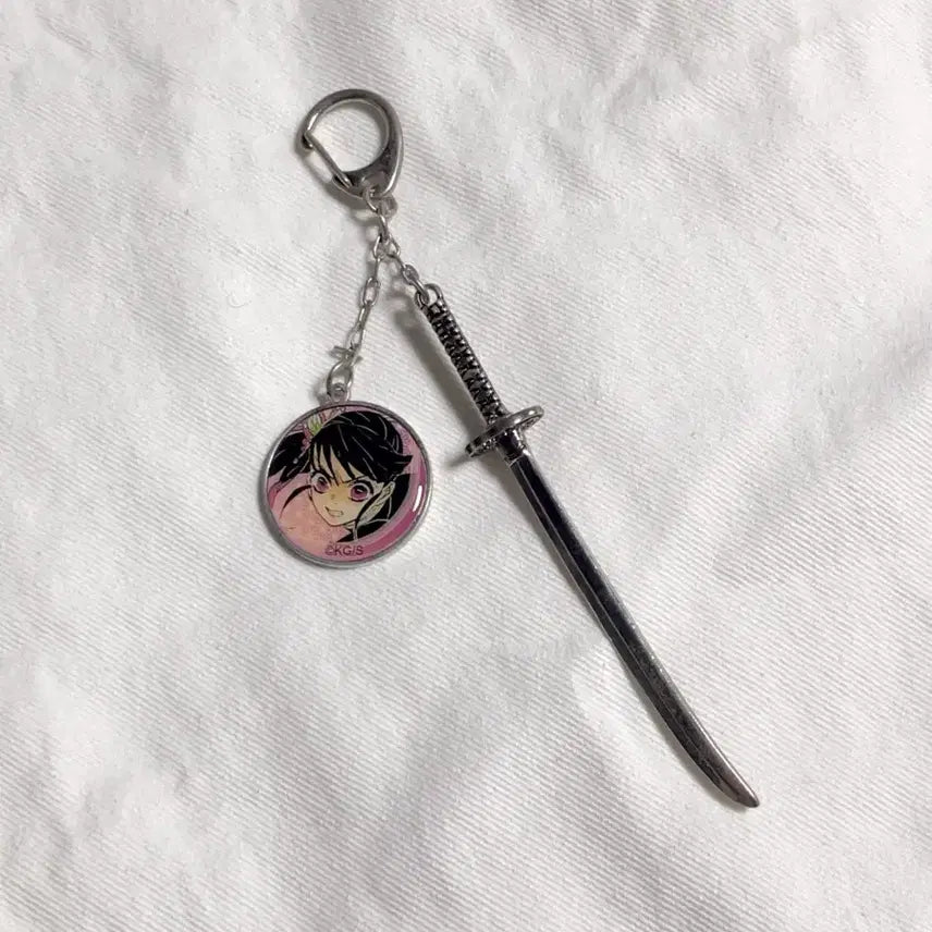 [BUNJANG] Demon Slayer Kanae Kocho Jump Shop Nichirin Sword Keychain / 귀멸의칼날 귀칼 카나오 점프샵 일륜도 키링
