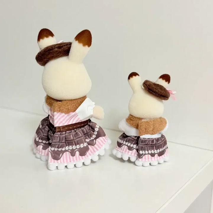 [BUNJANG] Sylvanian Families Valentine Sweet Chocolate Fair Set / 실바니안 발렌타인 스위트초콜릿 페어