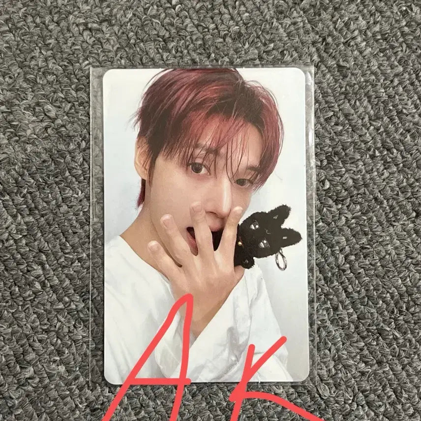 [BUNJANG] ATEEZ Wooyoung Anitiez In Deja Vu Photocard / 에이티즈 우영 애니티즈 인 데자뷰 포토카드