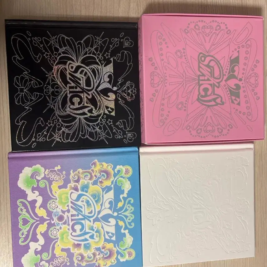 [BUNJANG] IVE Switch Album All 4 Versions (Excluding Photocard) / 아이브 스위치 앨범 4종 구성품 전부 포함 (포카제외)