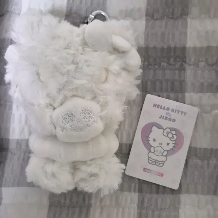 [BUNJANG] Jisoo x Hello Kitty Secret White Doll Keychain / 지수x헬로키티 시크릿화이트 인형키링