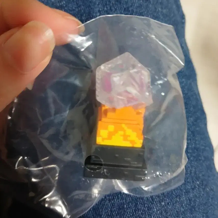 [BUNJANG] Minecraft Ender Crystal Figure / 마인크래프트 엔드 크리스탈 피규어