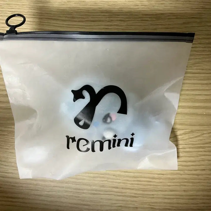 [BUNJANG] Lesene Remini Ming (Photocard Not Included) / 리센느 레미니 밍 (포카 미포함)