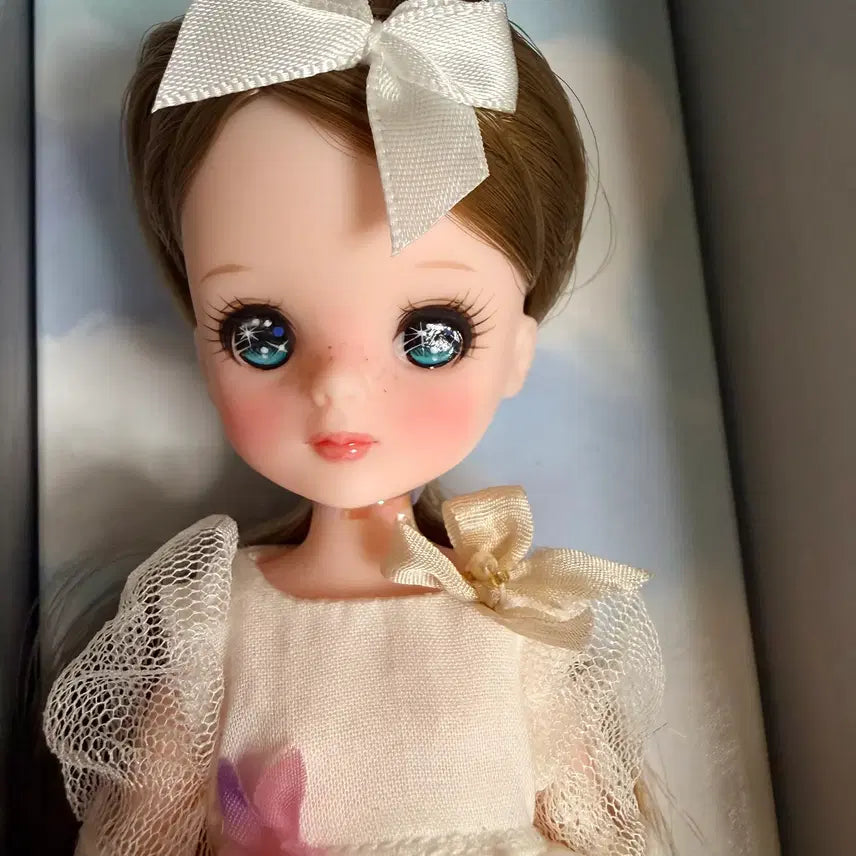 [BUNJANG] Treasure Castle Toy Aurora Doll (Slightly Opened) / {보물성완구} 오로라  주근깨 판매합니다. (신상~!!) 반개봉 상품 / 누드판매