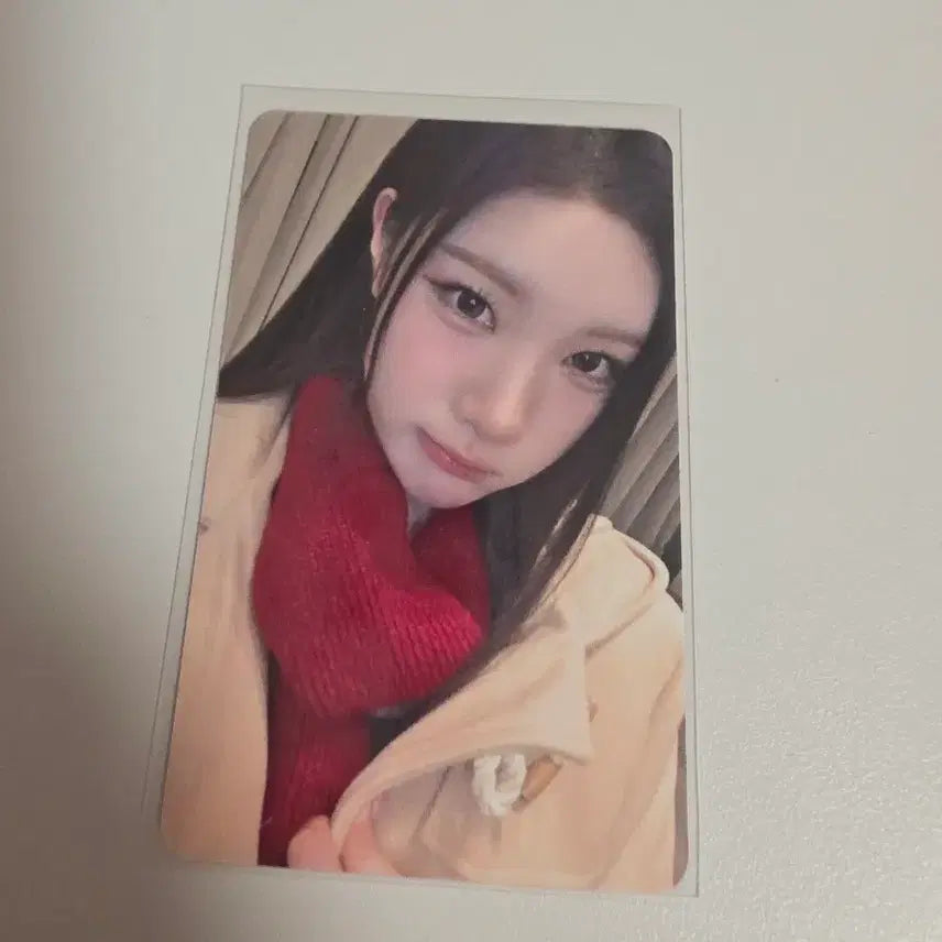 [BUNJANG] HATSUNE YUJEONG Apple Music Lucky Draw Photocard / 하투하 주은 앺뮤 애플뮤직 럭드 포카 양도