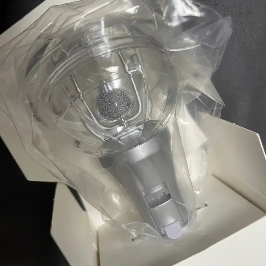 [BUNJANG] ATEEZ LIGHTINY Keyring (Opened) / 새상품)에이티즈 라이티니 키링