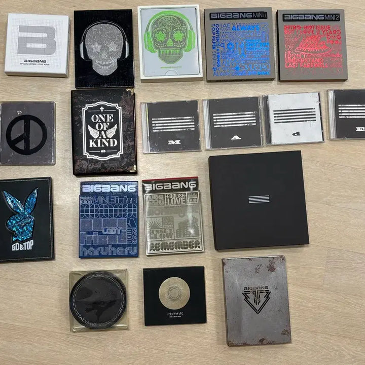 [BUNJANG] BIGBANG GD Taeyang GD&amp;TOP Album &amp; Goods Bundle Set / 빅뱅 / gd / 태양 / gd&amp;top 앨범 및 굿즈 일괄