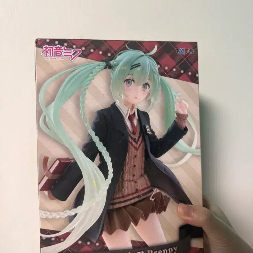 [BUNJANG] Hatsune Miku School Uniform Figure (Sealed) / 미쿠 교복 피규어 미개봉