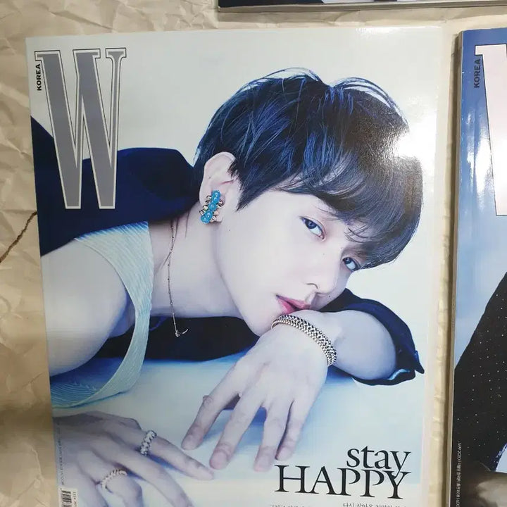 [BUNJANG] Baekhyun W Korea Magazine Bundle Set (3 Volumes) / 일괄판매) 백현 3권 잡지 더블유코리아