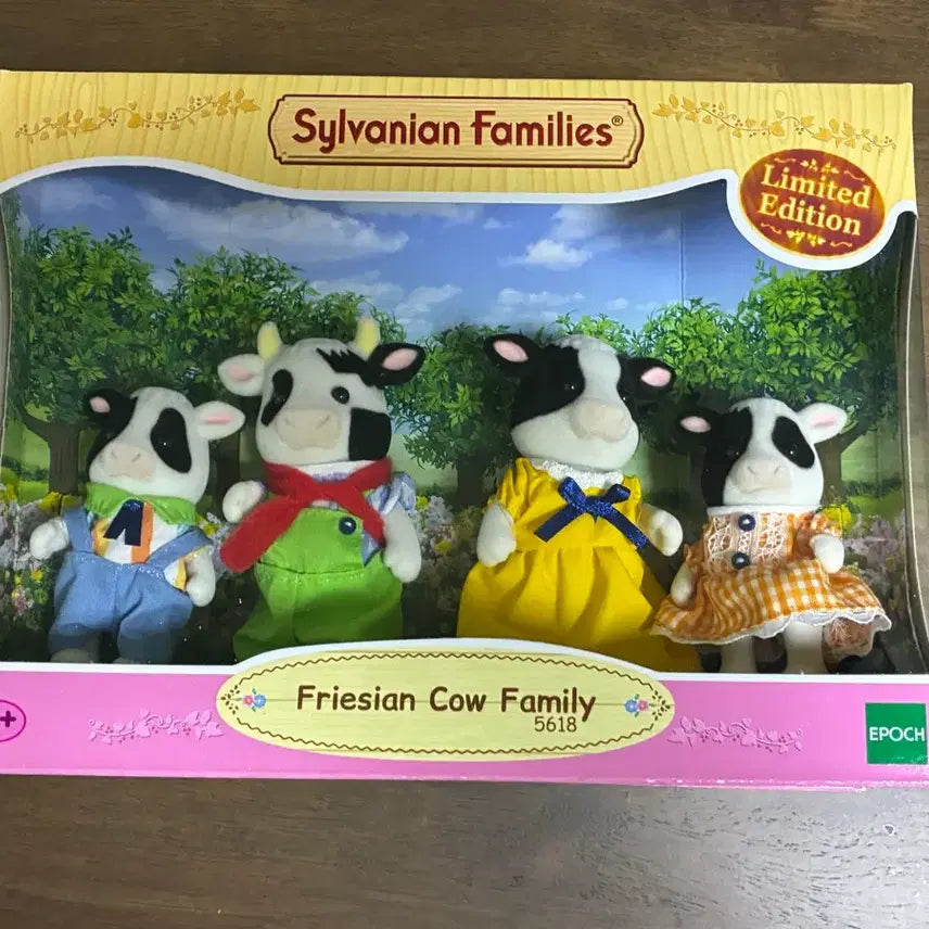 [BUNJANG] Sylvanian Families Discontinued Cow Family Set / 실바니안 젖소 가족 단종