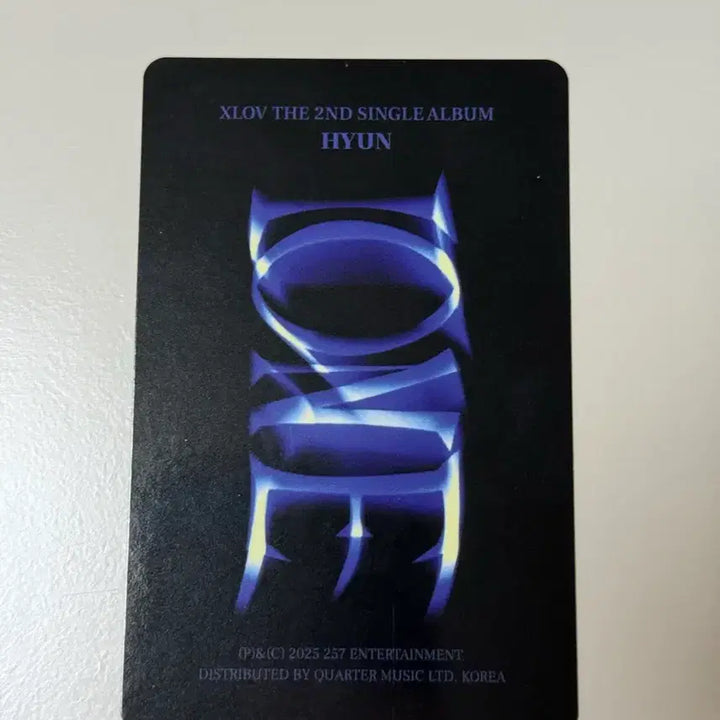 [BUNJANG] XLOV Ione Hyunsung Album Photocard / 엑스러브 Xlov 아이원 Ione 현 앨범 포카