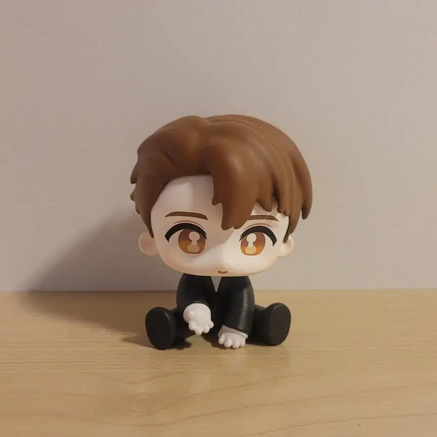 [BUNJANG] Gwaedamcheulgeun Park Min-sung Sitting Figure / 괴담출근 박민성 모두 앉아 피규어