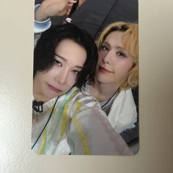 [BUNJANG] Xlov Igijigo Umuti&amp;Rui Barbies Photocard / 엑스러브 Xlov 이고지고 우무티 루이 바비즈 포토카드