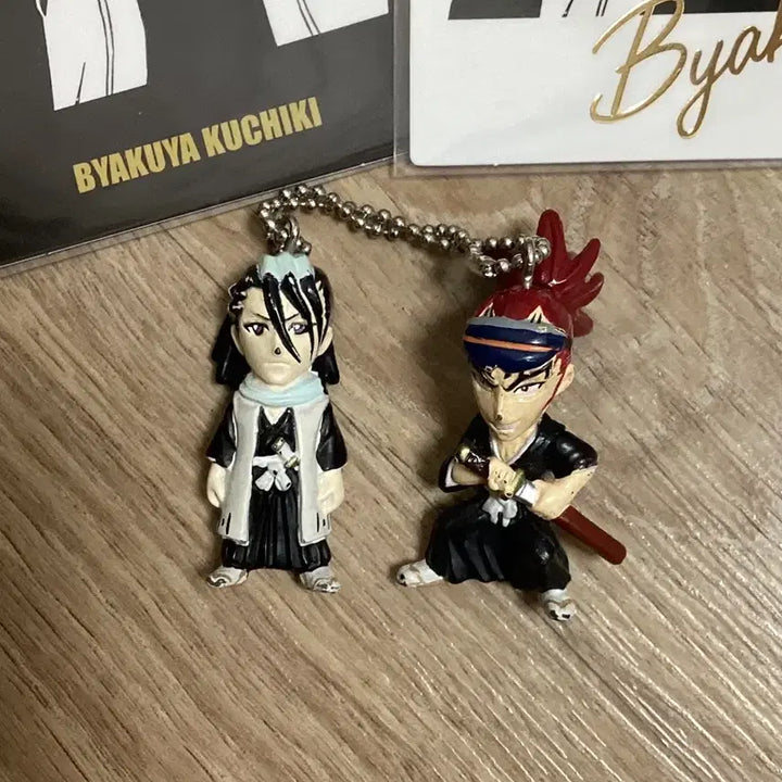 [BUNJANG] Bleach Kuchiki Byakuya &amp; Abarai Renji Figure Keychain &amp; Photocard Set / 블리치 쿠치키 뱌쿠야+아바라이 렌지 피규어 키링 및 포토카드 세트