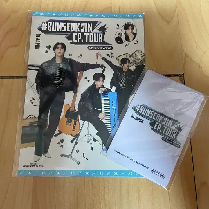[BUNJANG] BTS Jin Japan Live Viewing Photocard + Postcard Set (Sealed) / BTS  방탄 진 JIN 런석진 일본 라이브뷰잉 포카+엽서