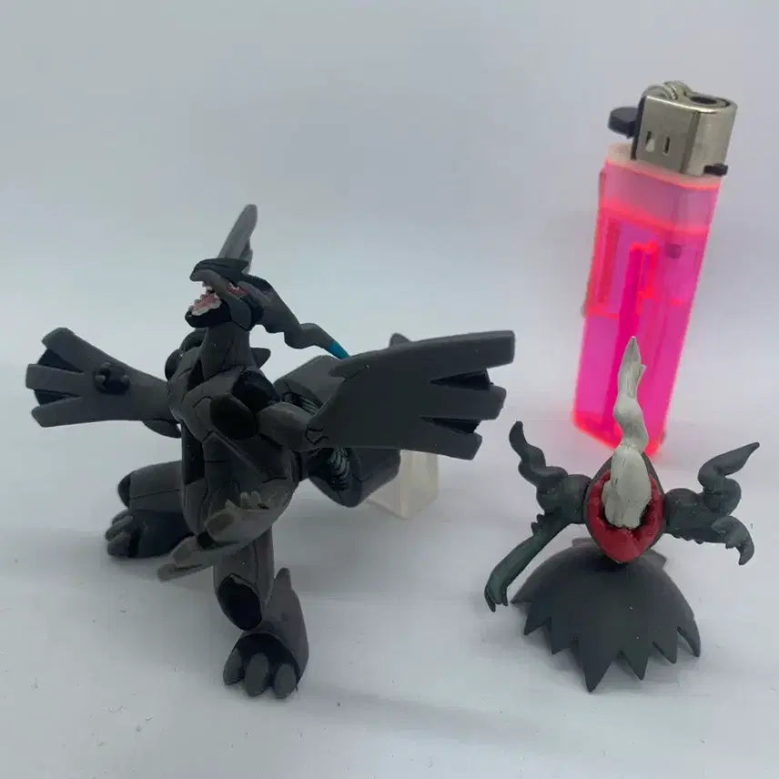 [BUNJANG] Pokemon Overdrive Zekrom &amp; Darkrai Figure Set / 포켓몬스터 오버드라이브 제크로무 피규어 입체도감 가챠 다크라이 2종
