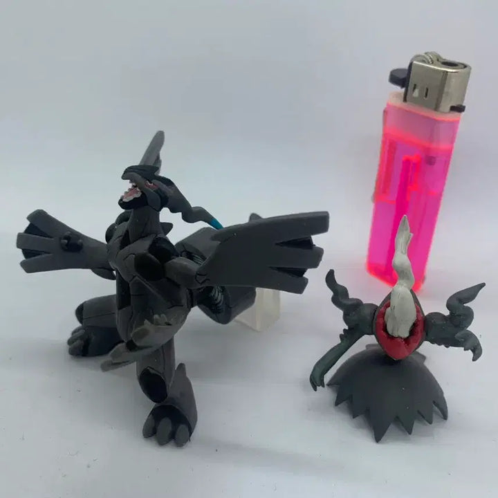 [BUNJANG] Pokemon Overdrive Zekrom &amp; Darkrai Figure Set / 포켓몬스터 오버드라이브 제크로무 피규어 입체도감 가챠 다크라이 2종