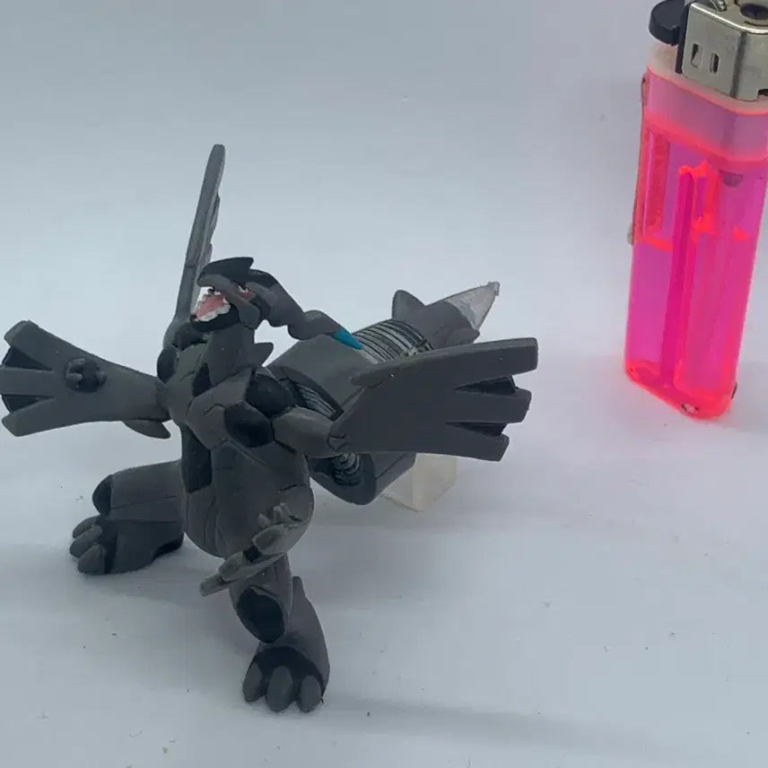 [BUNJANG] Pokemon Overdrive Zekrom &amp; Darkrai Figure Set / 포켓몬스터 오버드라이브 제크로무 피규어 입체도감 가챠 다크라이 2종