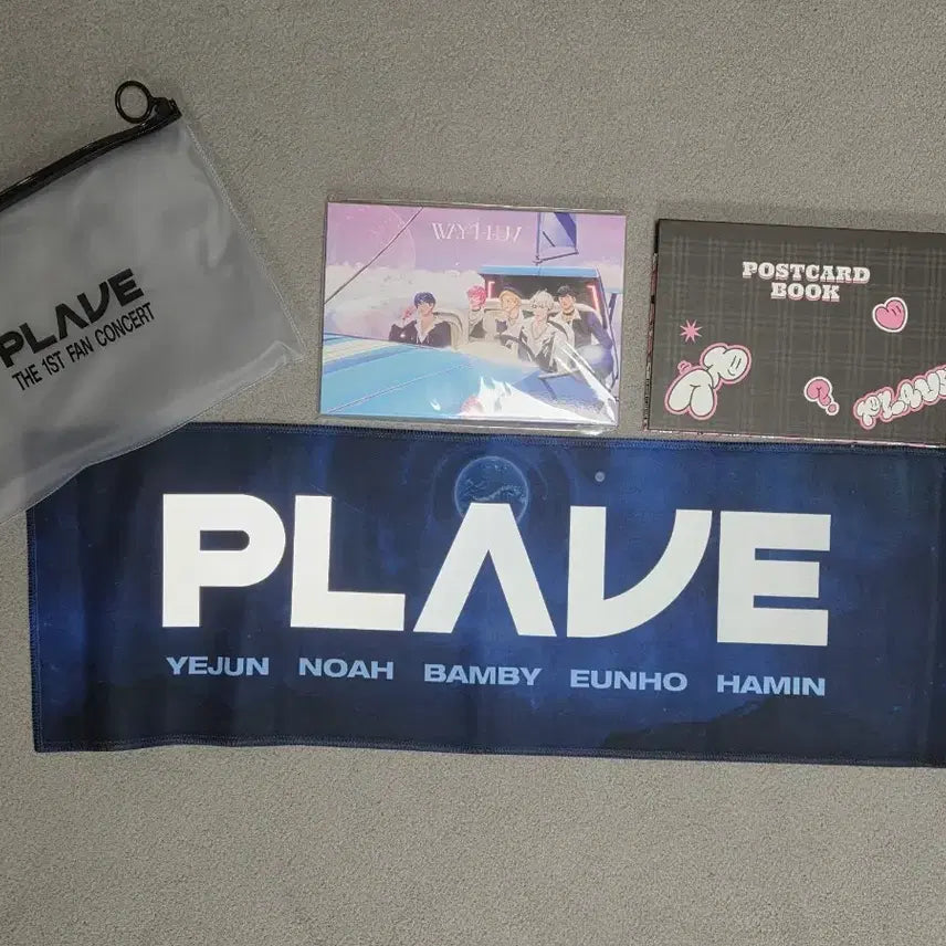[BUNJANG] Plave Slogan + Postcard Book Set / 플레이브 슬로건+엽서북