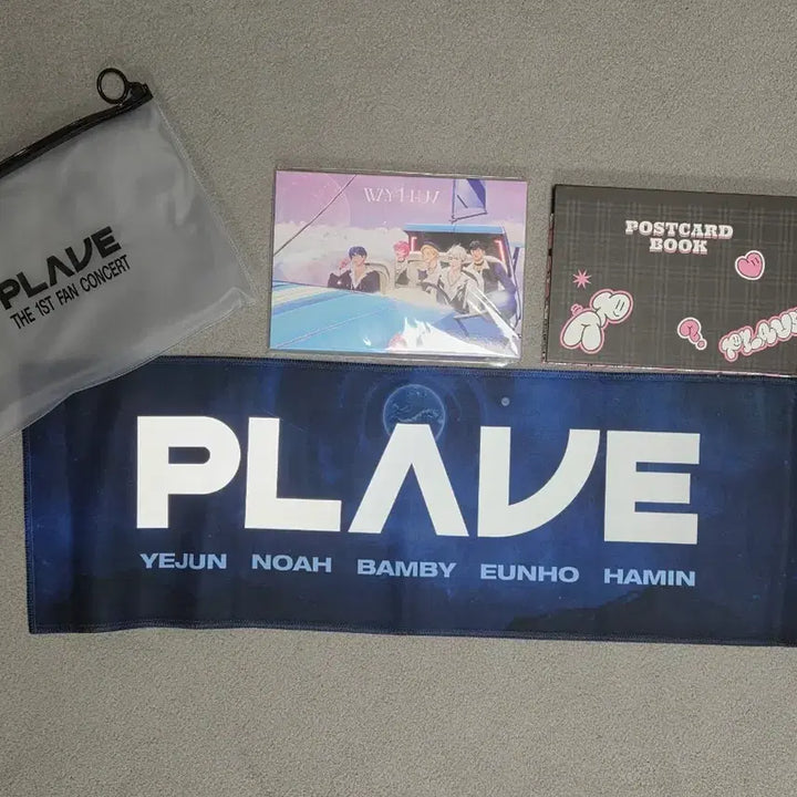 [BUNJANG] Plave Slogan + Postcard Book Set / 플레이브 슬로건+엽서북